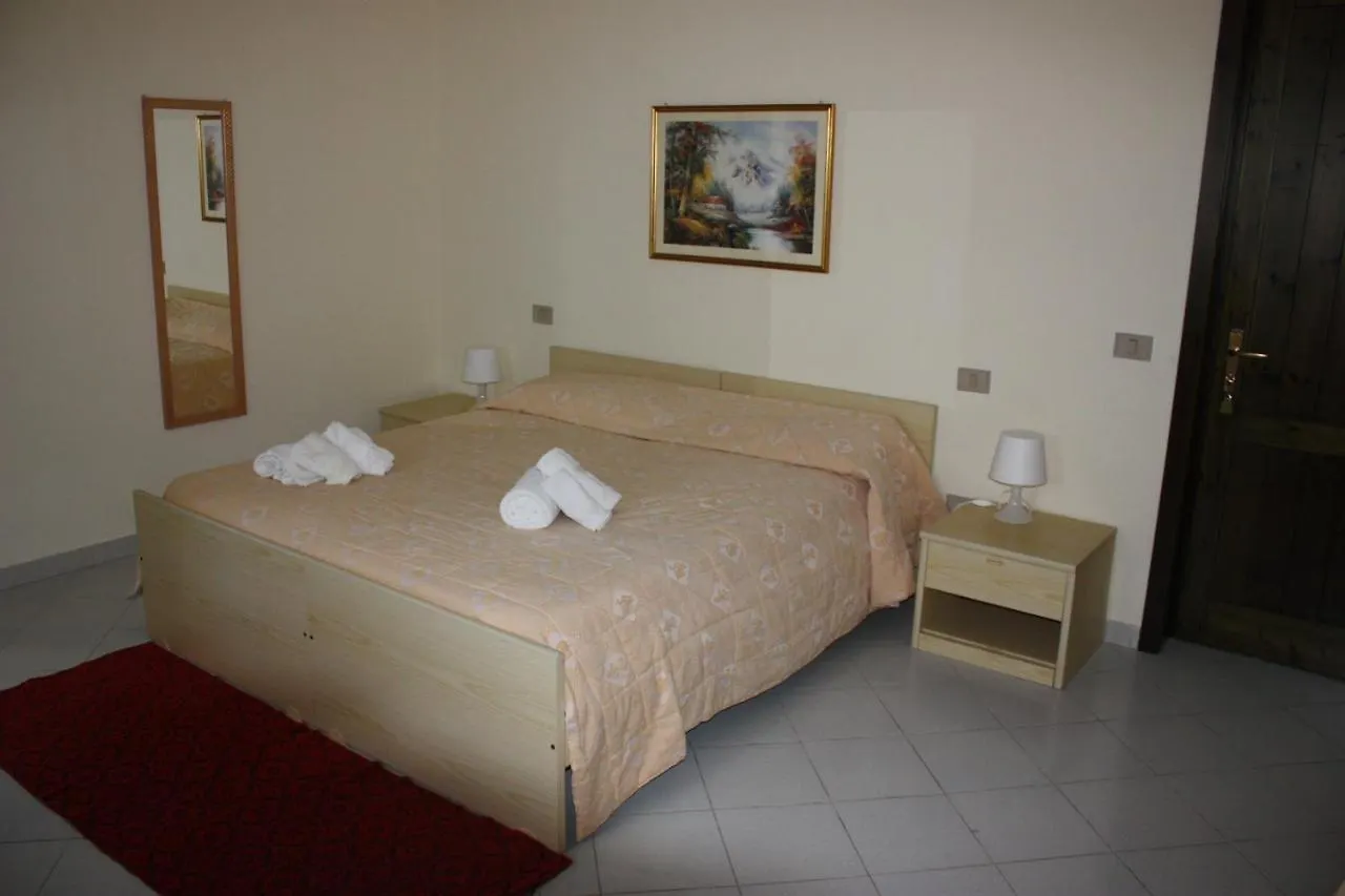 **  Hotel La Pineta Arborea Italien