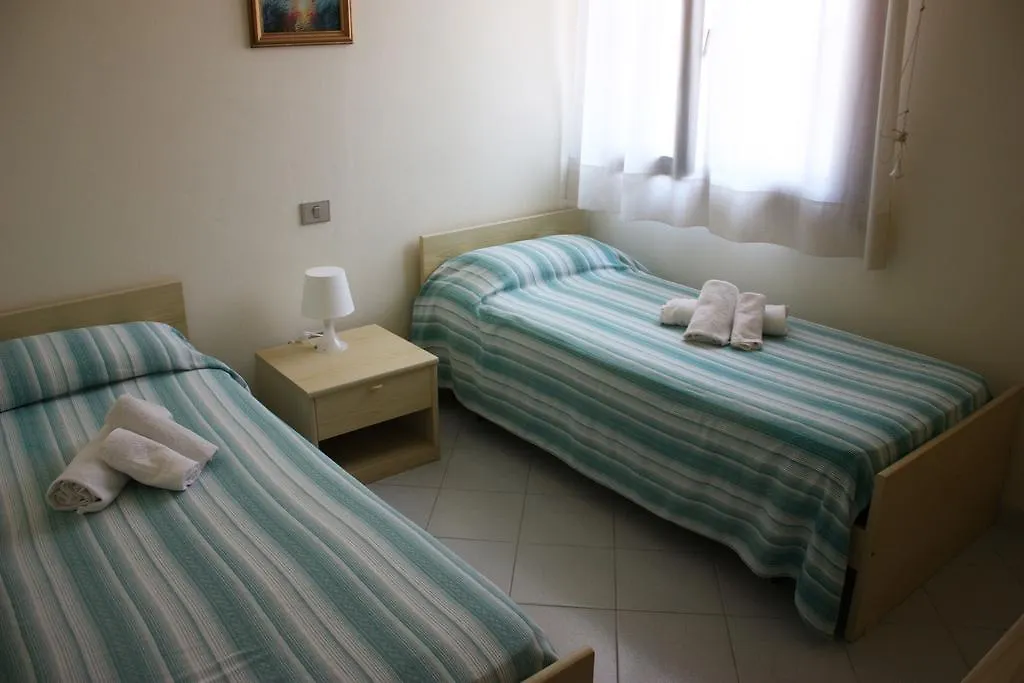 Hotel La Pineta Arborea 2*,  Italien