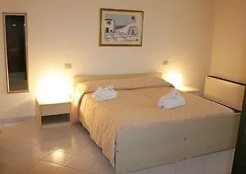 Hotel La Pineta Arborea 2*,